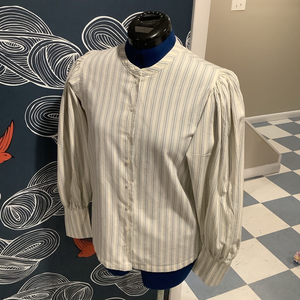 Women’s Striped Button-Front Blouse - Cream & Light Blue